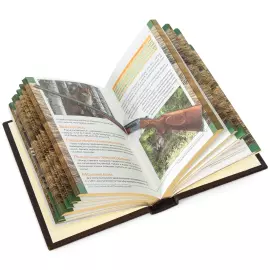 Набор "Малая энциклопедия охоты" с флягой